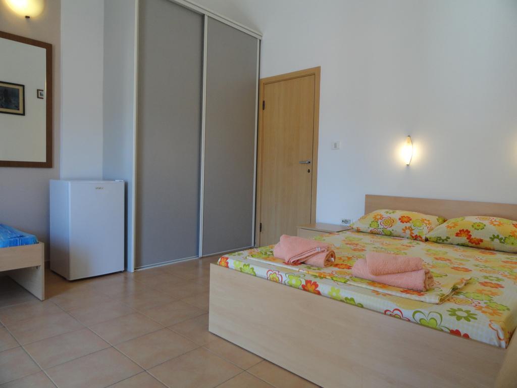 Apartments Mare Budva Exterior photo