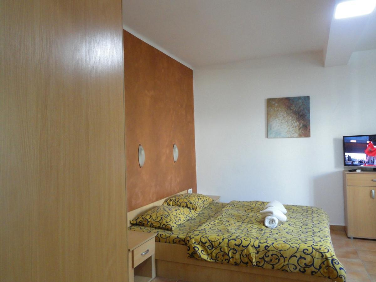 Apartments Mare Budva Exterior photo