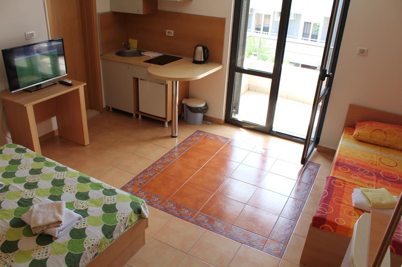 Apartments Mare Budva Exterior photo