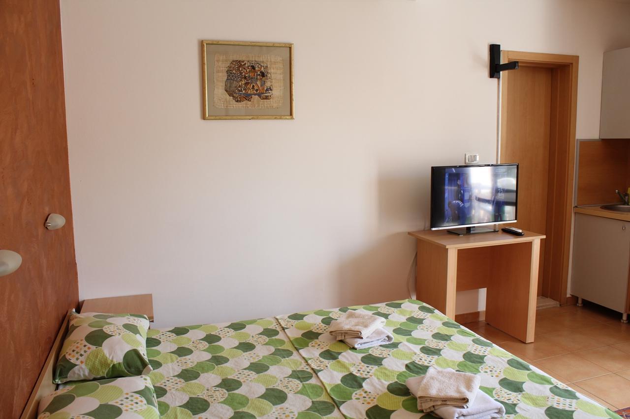 Apartments Mare Budva Room photo