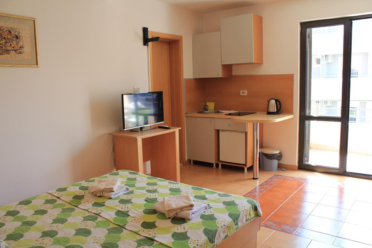 Apartments Mare Budva Room photo